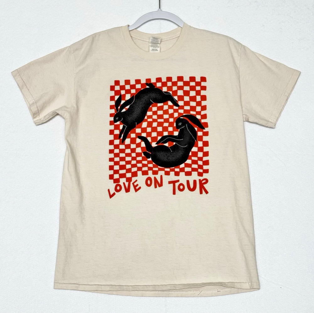 Harry Styles LOVE ON TOUR 2021 Rabbits T-Shirt Cream Checkerboard Size Medium